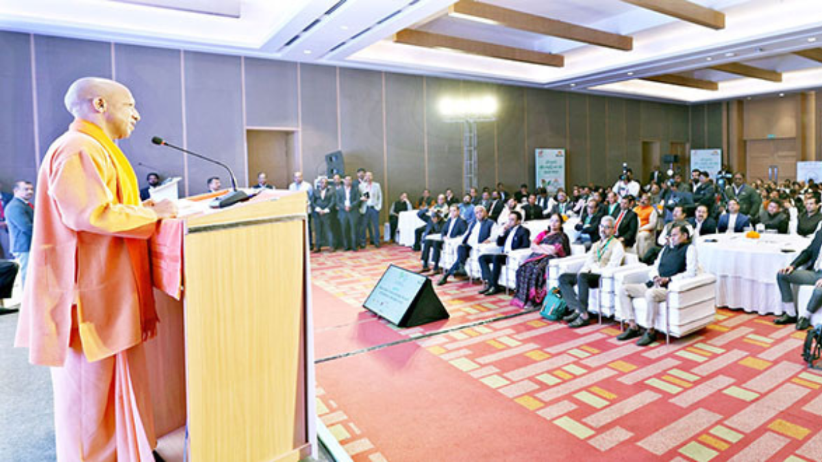 यूपी के 16 शहरों में ई-व्हीकल के लिए स्थापित होंगे 320 पब्लिक चार्जिंग स्टेशन
