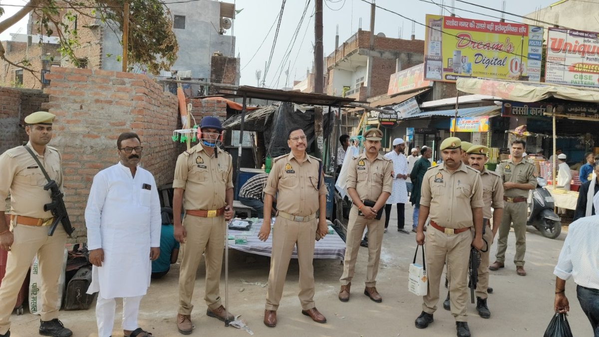 साउथ जोन के नमाज़ स्थल क्षेत्रों में भ्रमणशील रहे डीसीपी