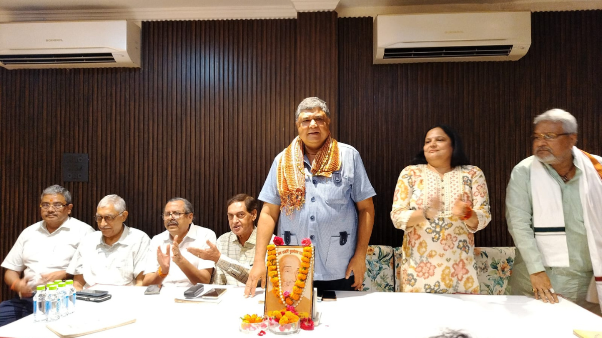धूमधाम से मनाई 143वीं जयंती |